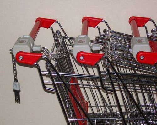 shopping trolley with coin lock.jpg